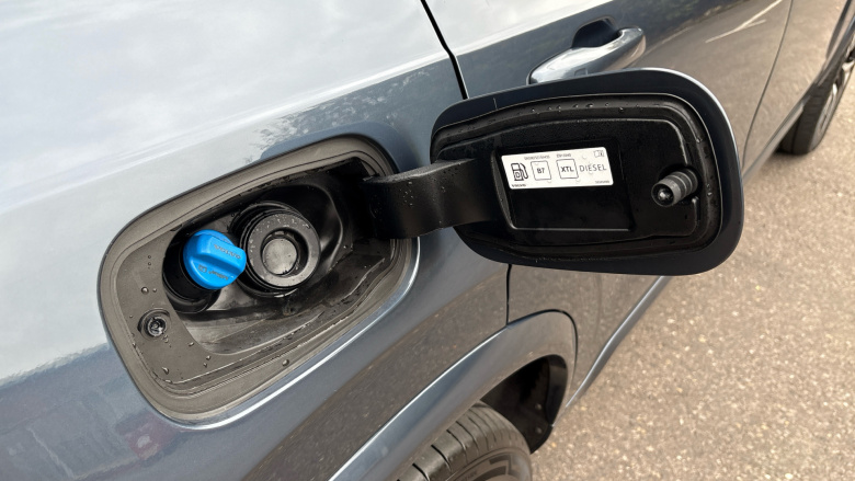 Volvo XC90 2.0 B5D [235] Plus Dark 5dr AWD Geartronic Diesel Estate